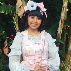 Meet your Posher, Isabelle